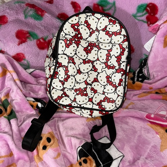 Hello Kitty Mini Backpack - Picture 1 of 5